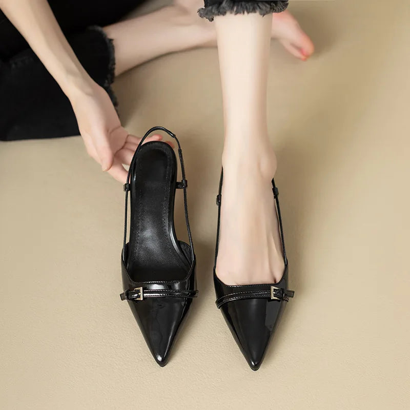 Patent Leather Pumps – Luxury Women’s Shoes with Mid Heel and Pointed Toe