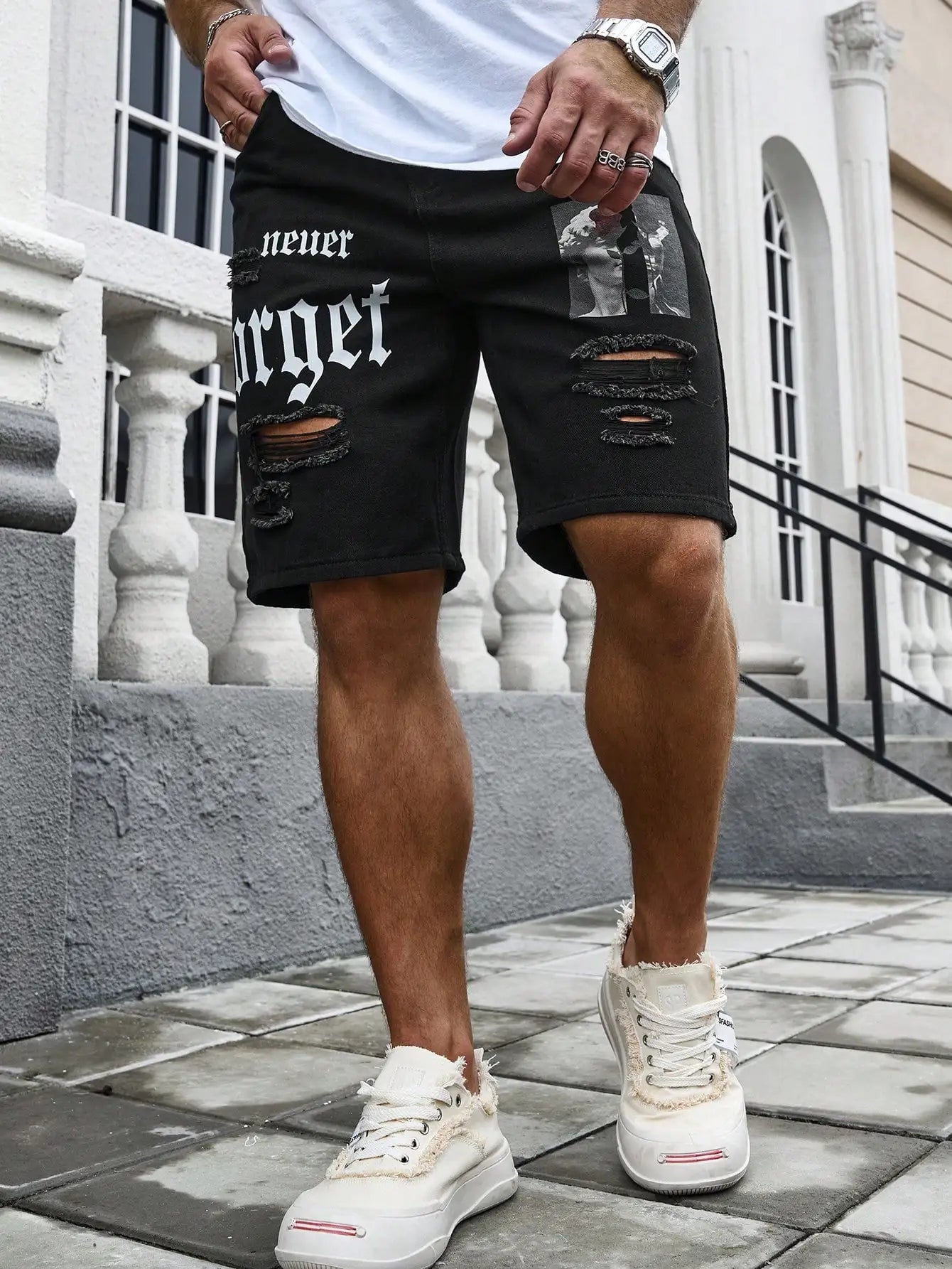 Men's comfortable denim cargo shorts - ripped jeans for summer