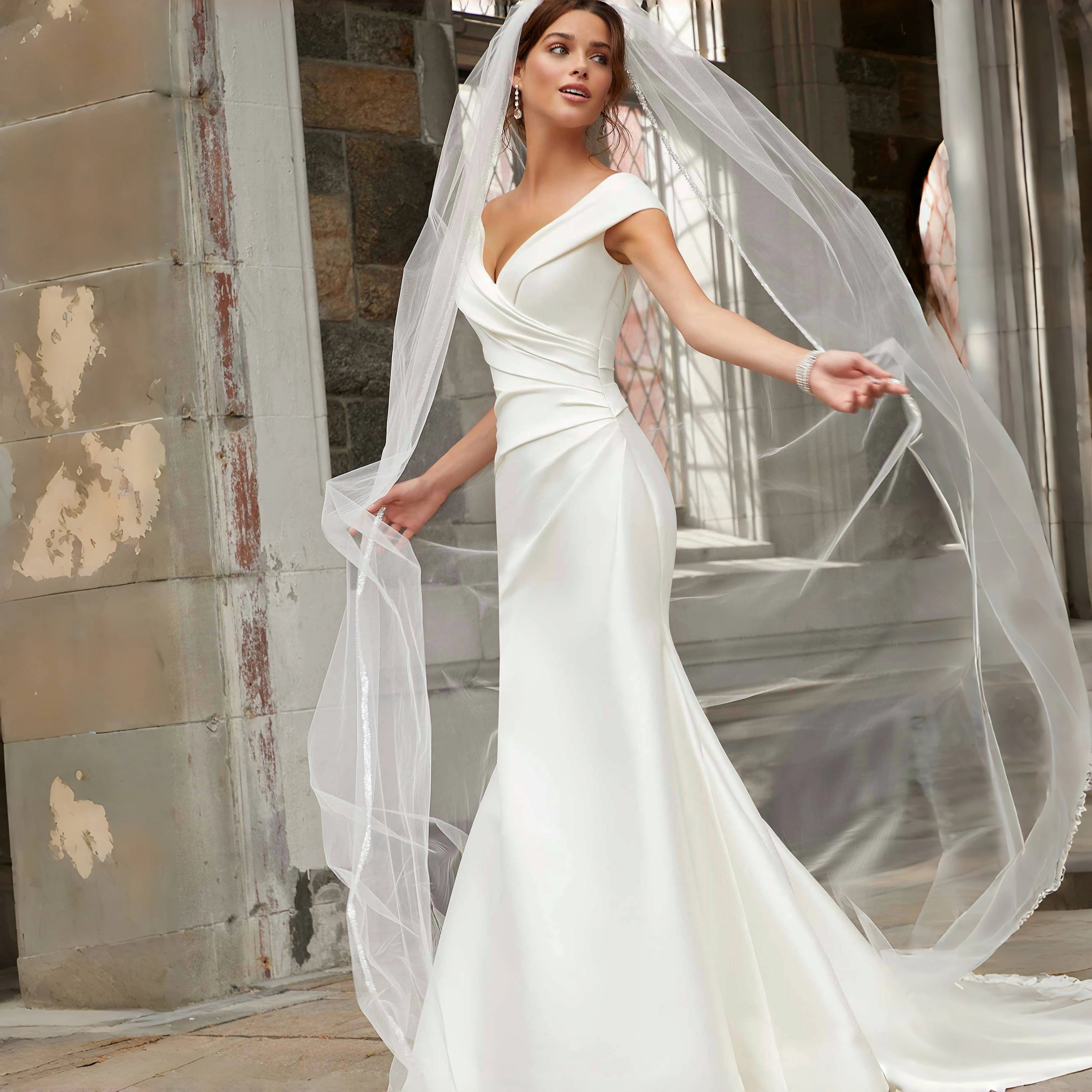 Luxury Organza Crystal Wedding Bridal Veil with Rhinestone Edge